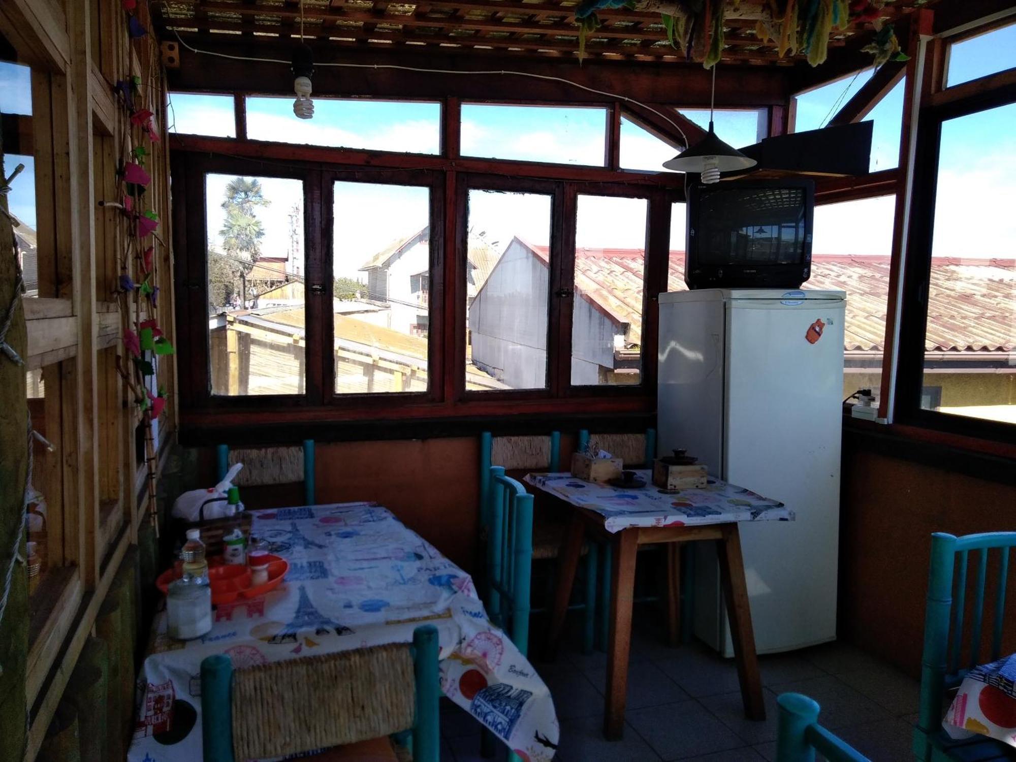 Hostal Buena Vista Сан Антонио Екстериор снимка