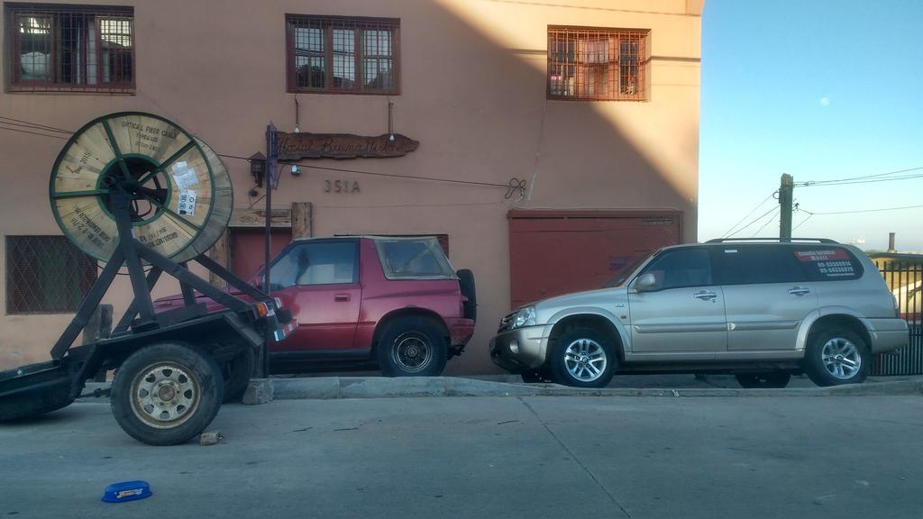 Hostal Buena Vista Сан Антонио Екстериор снимка